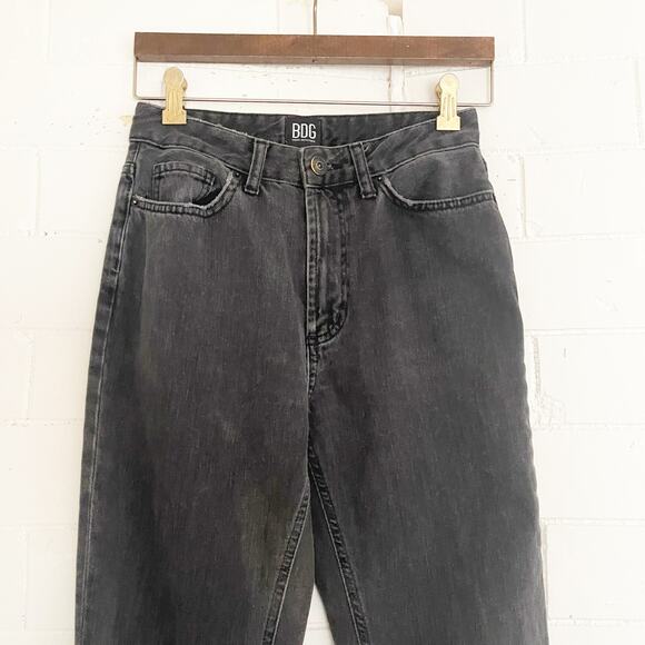 URBAN OUTFITTERS BDG Mom Jeans Washed Black 25 - Picture 4 of 10